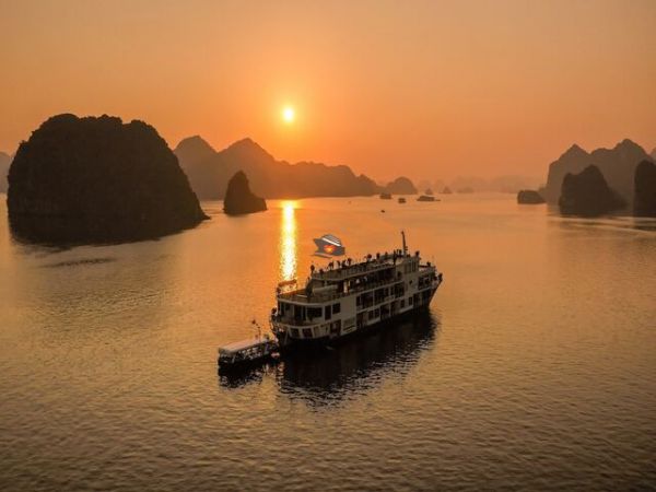 Halong Bay Cruise Vietnam 2024